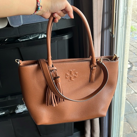 Tory Burch Thea small convertible tote - Picture 1 of 6